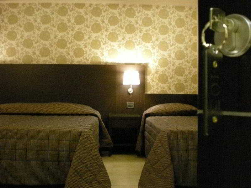 Hotel Seven Kings Relais Roma Habitación foto